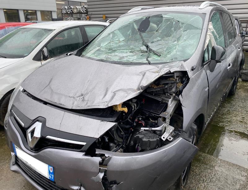 https://www.clermontdemolitionauto.fr/wp-content/uploads/2021/02/Vehicule-RENAULT-GRAND-SCENIC-3-PHASE-3-1-6-2015-d0a0ba6.jpg